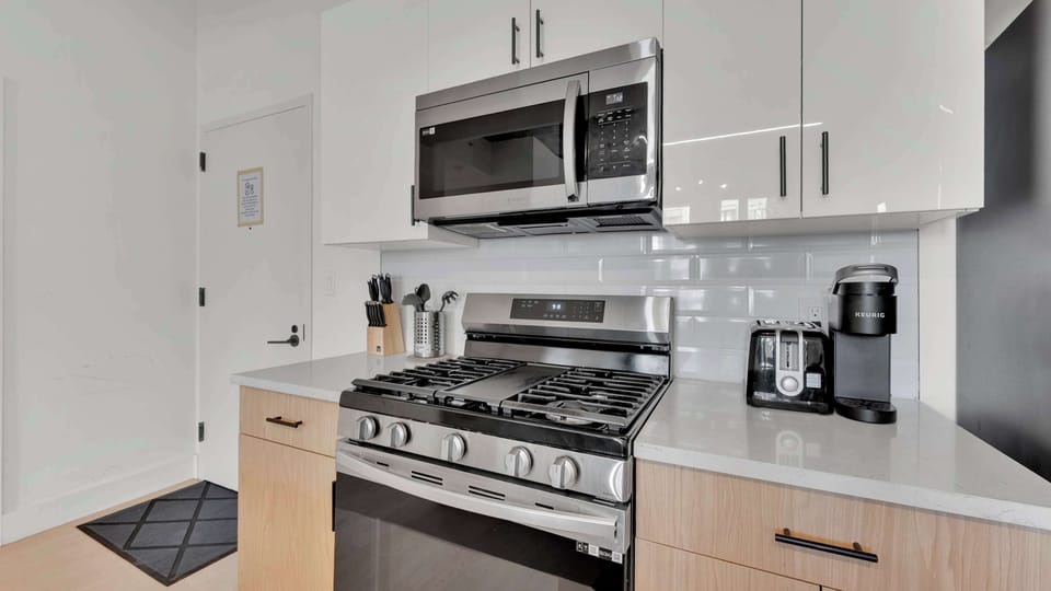 Full Kitchen