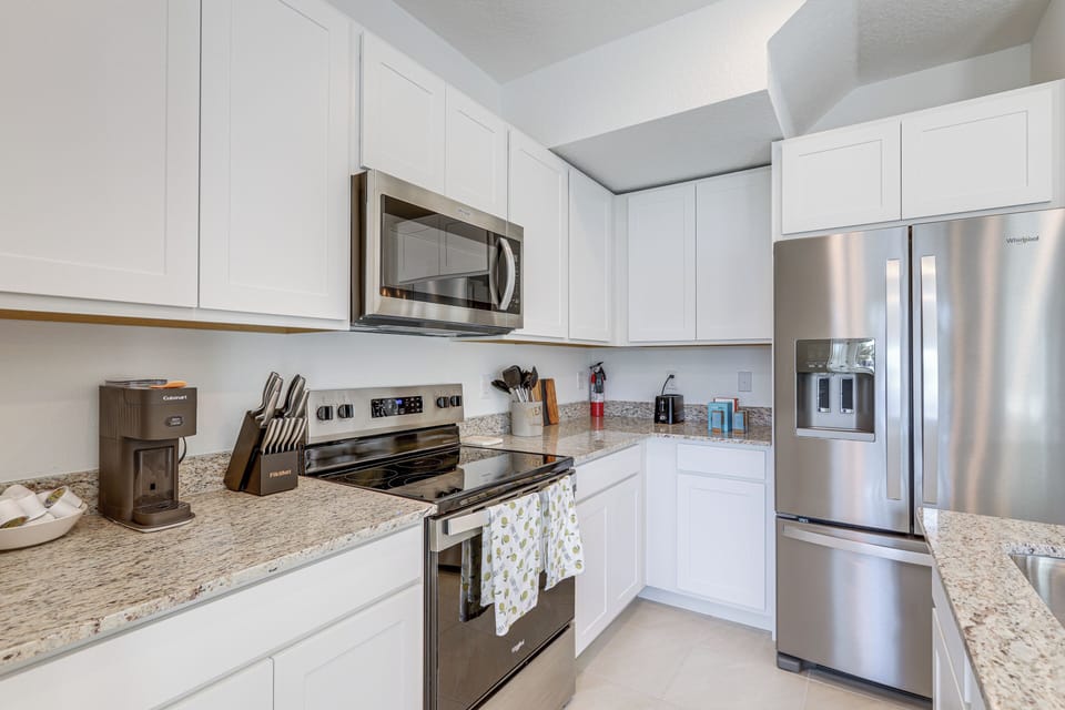 Kitchen | Keurig Coffee Maker | Dishwasher | Cooking Basics | 1st Floor