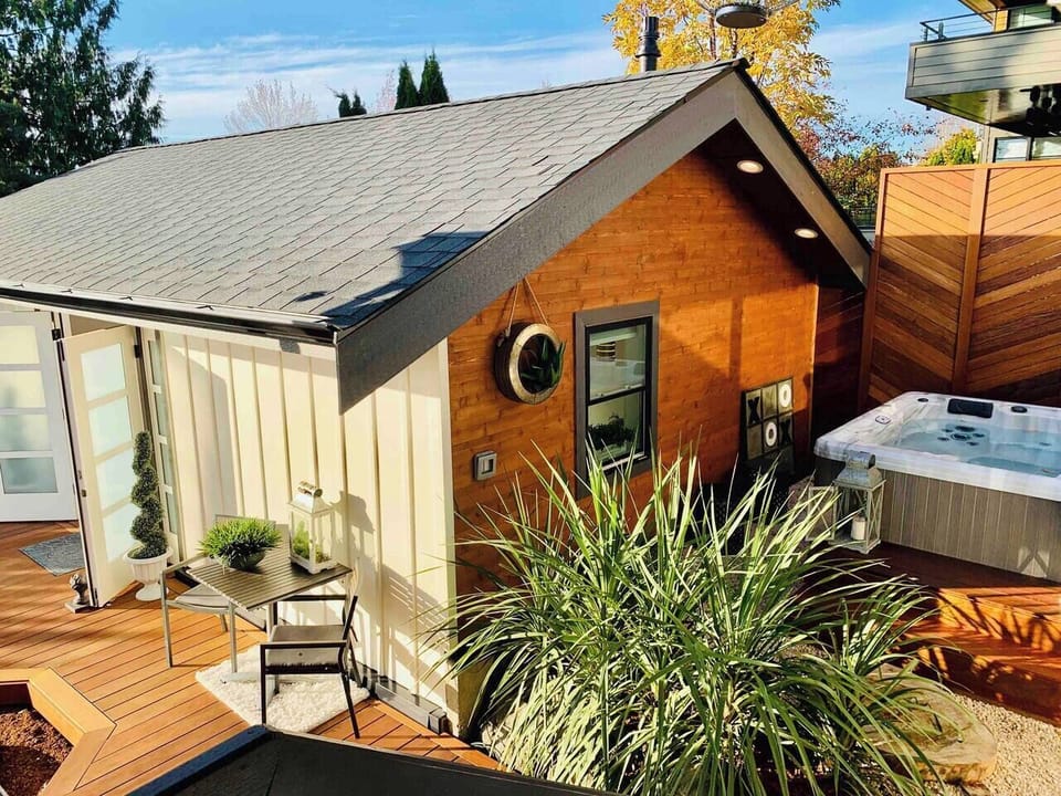 Guest cottage and hot tub