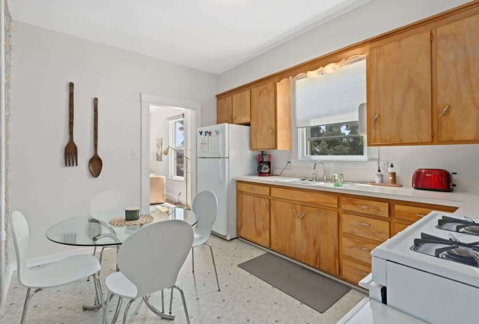 Kitchen and dining area