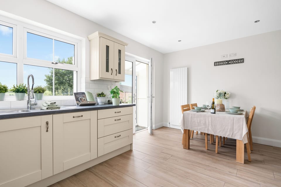 4a33746a-11e2-42e5-9bc4-be0aff40c6de