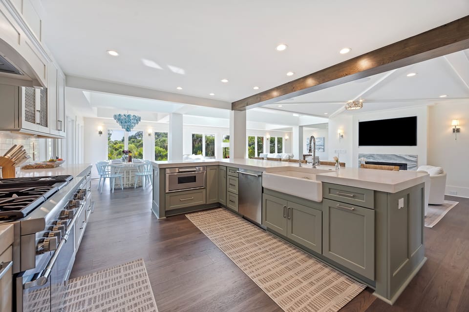 Fully-equipped kitchen with beautiful touches.