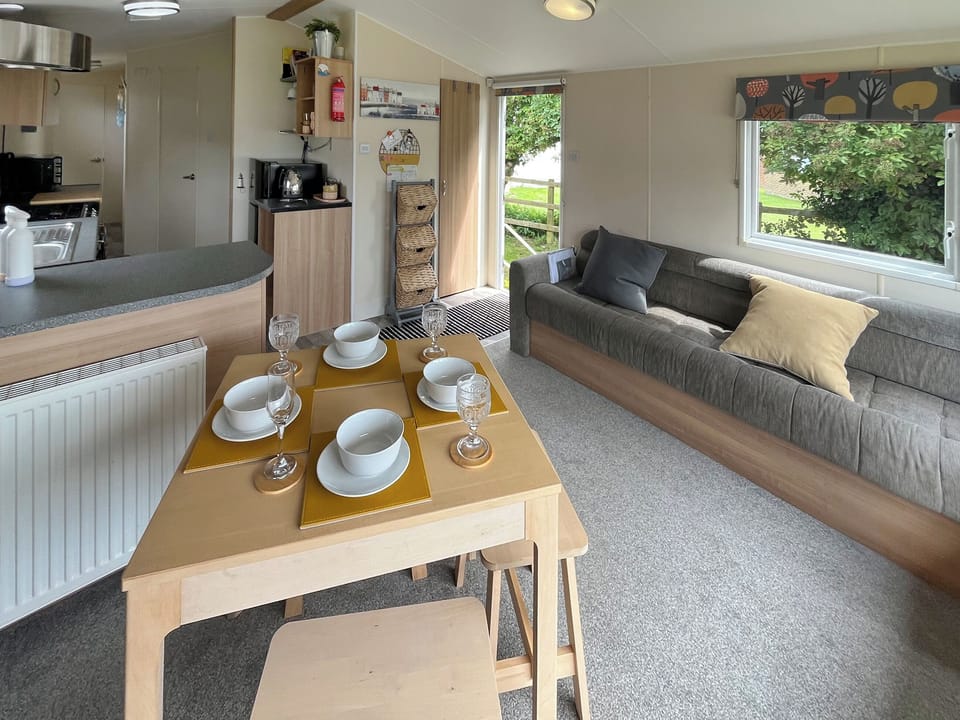 Open plan living space | Home From Home, St. Margarets Bay, Dover