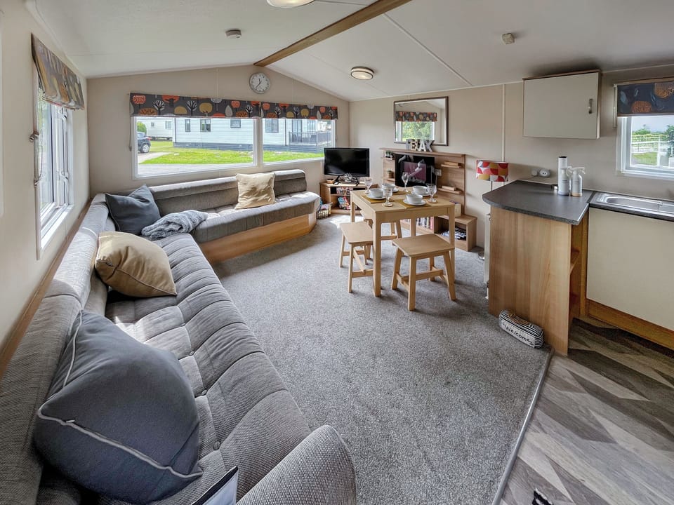 Open plan living space | Home From Home, St. Margarets Bay, Dover