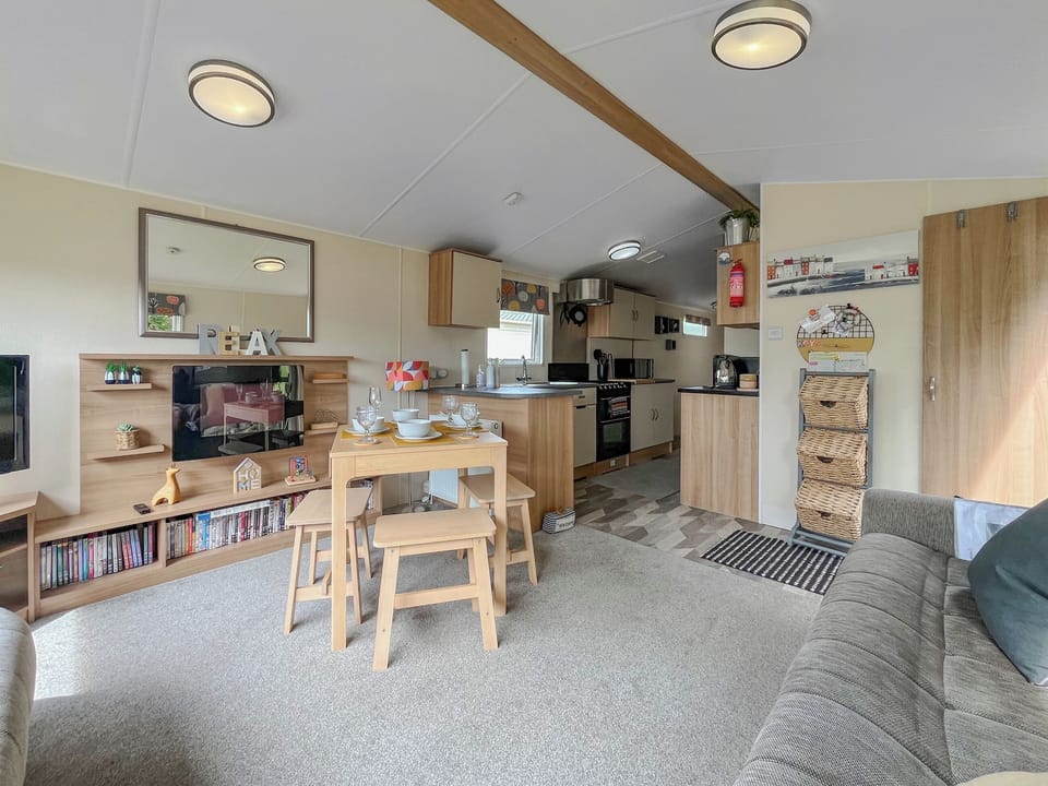 Open plan living space | Home From Home, St. Margarets Bay, Dover