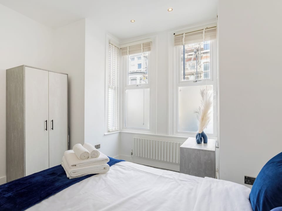Double bedroom | Gascony Getaway, All Greater London