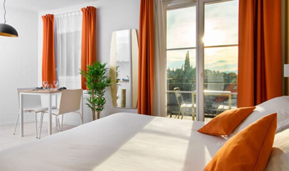 Wake to sunshine, sip coffee, and admire the balcony view.