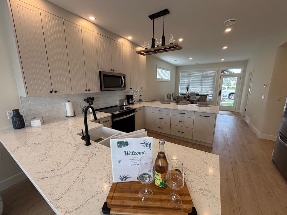 Kitchen (2)