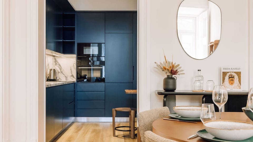 A contemporary kitchen with marble countertops — where beauty meets practicality.
 #AndoLiving #Portugal #Santos #MarbleVibes #ModernKitchen