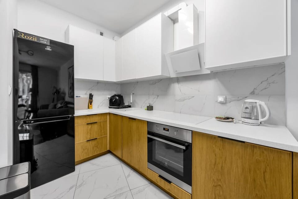 Kitchen | Book Now with RENTUJEMY.COM