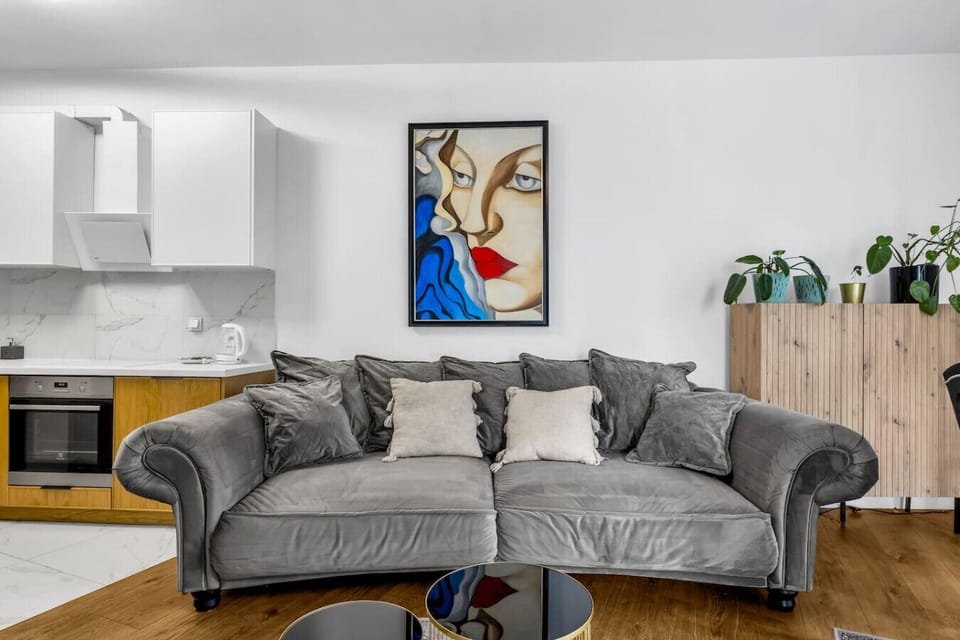 Living Room with Sofa, Smart TV and Dining Table | Book Now with RENTUJEMY.COM