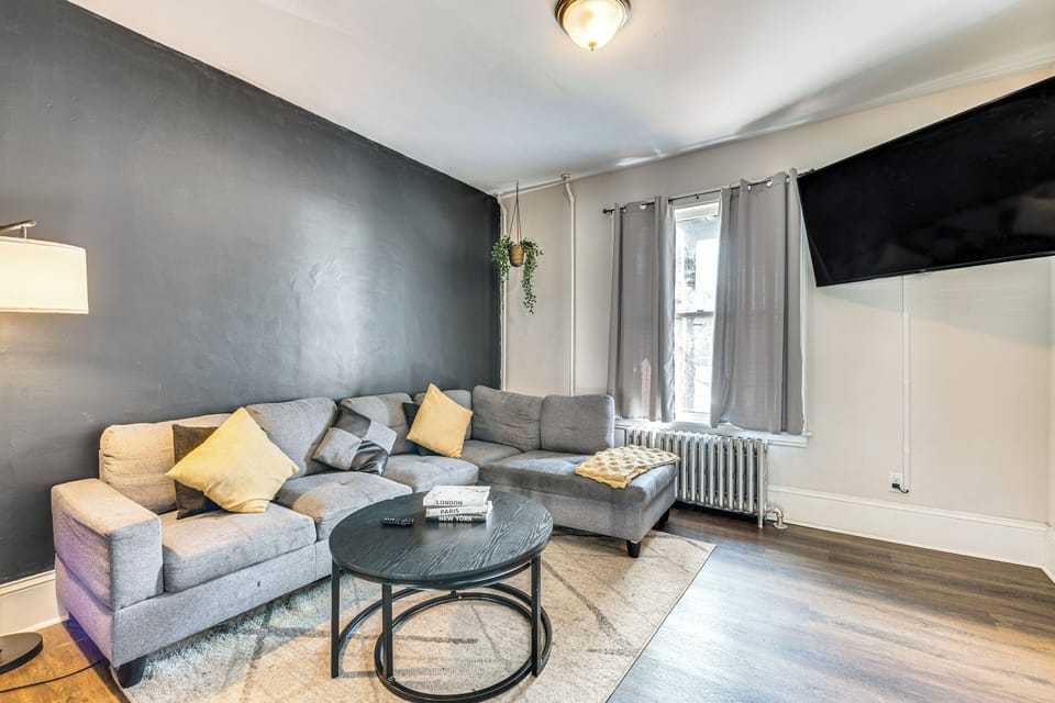 Stroudsburg Vacation Rental | 3BR | 1.5BA | 1,200 Sq Ft | Stairs Required