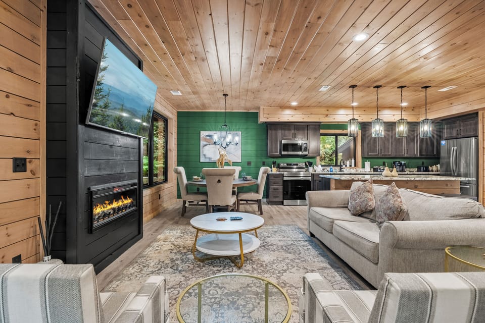 A beautifully decorated home away from home!