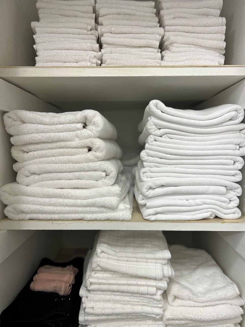 We’ve provided plenty of washcloths, hand towels, and bath towels.