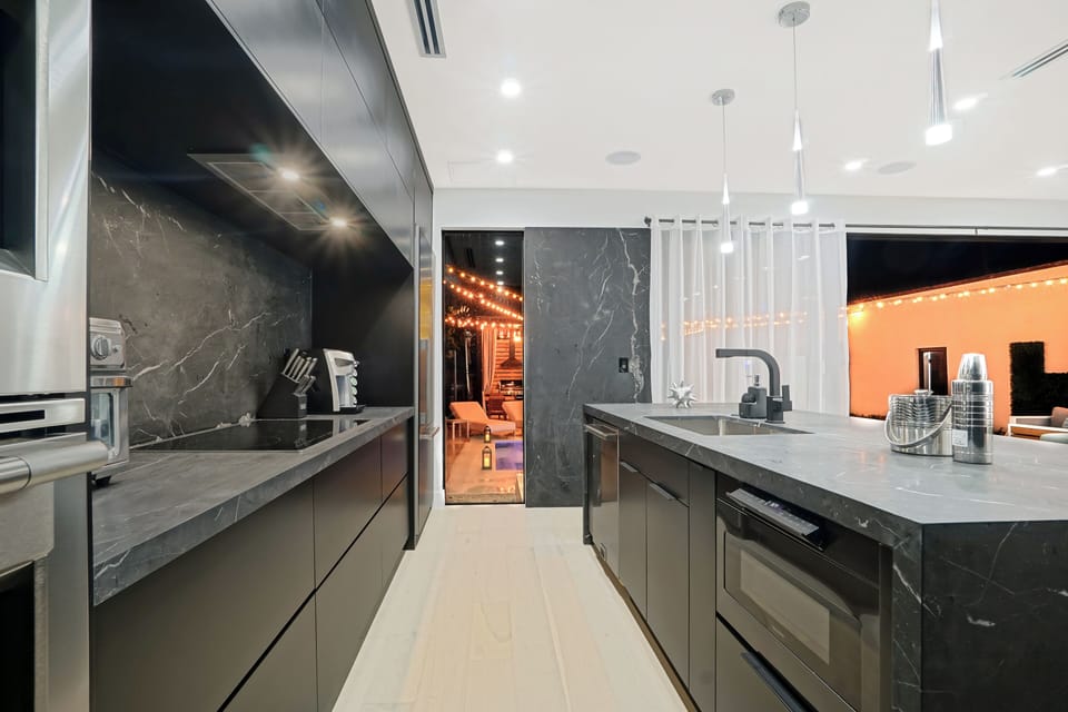 Private kitchen