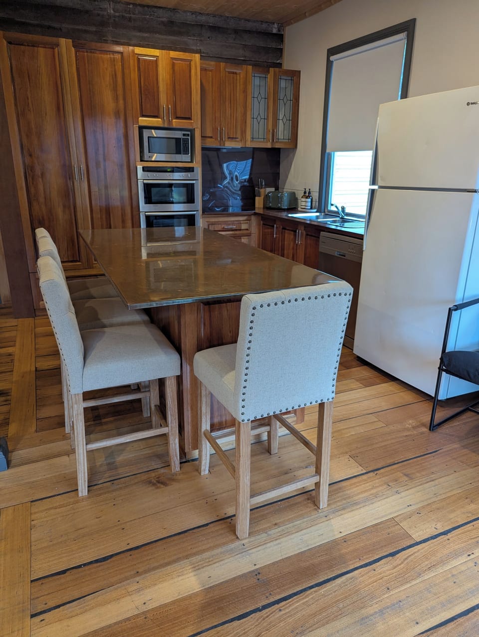 Fully equipped kitchen with full size fridge