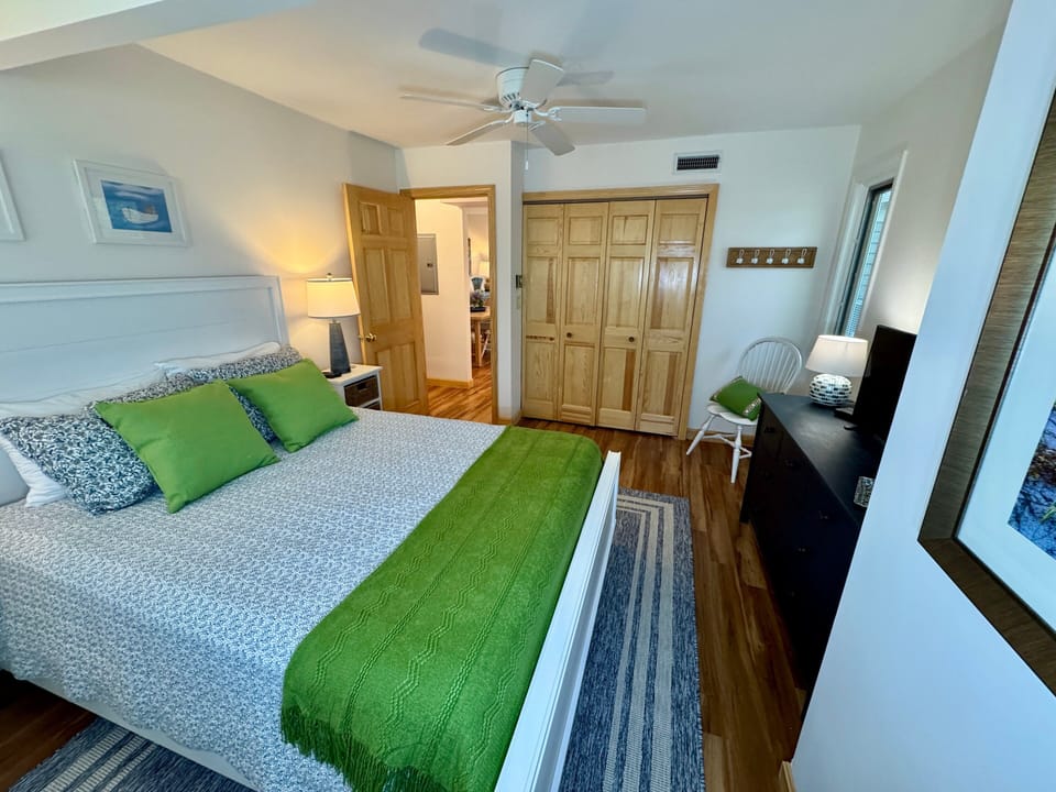 Secondary Bedroom (1st Floor)