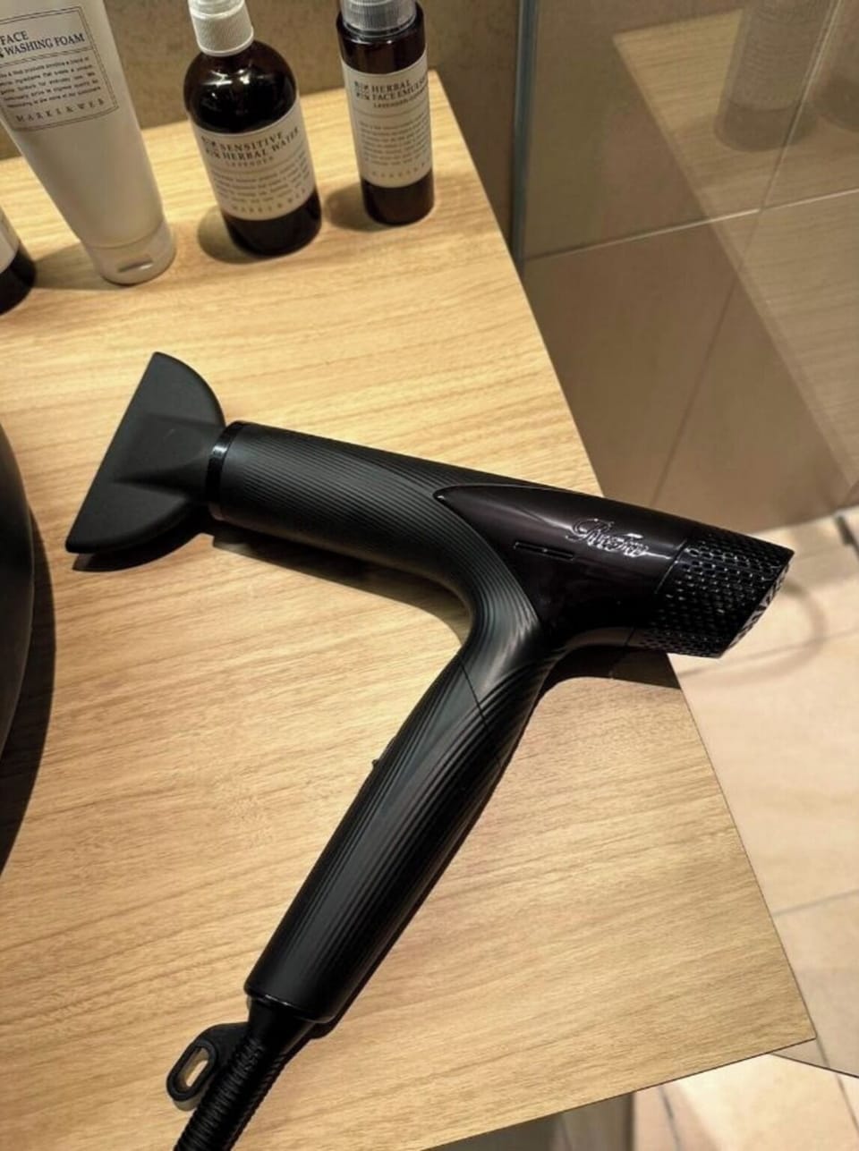 Bathroom amenities