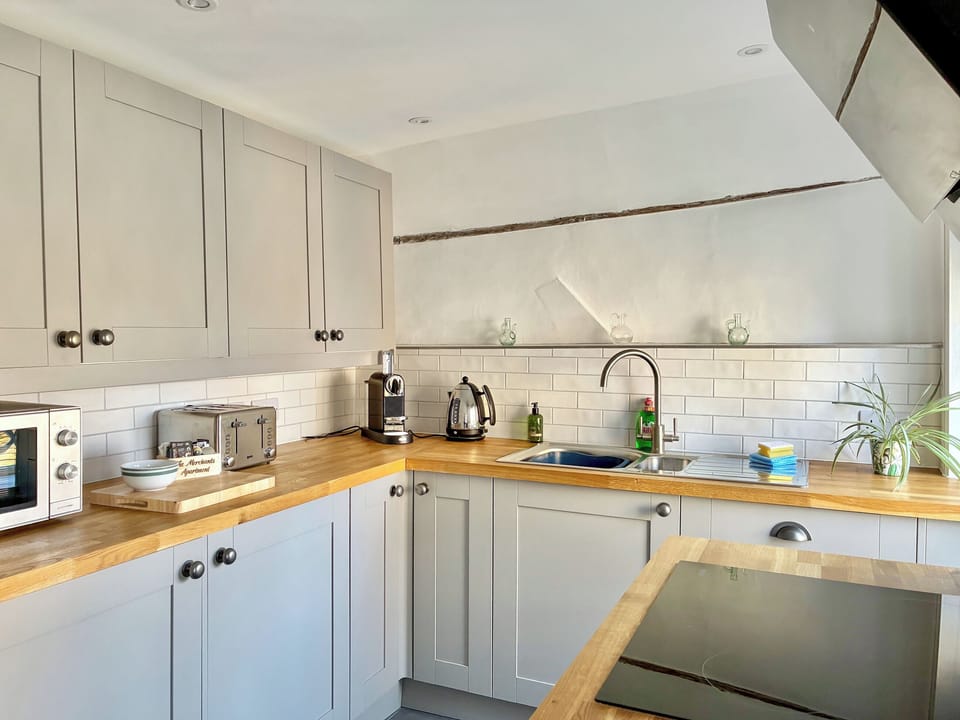 Kitchen with modern appliances | The Merchants Penthouse - Eastbridge Canterbury, Canterbury