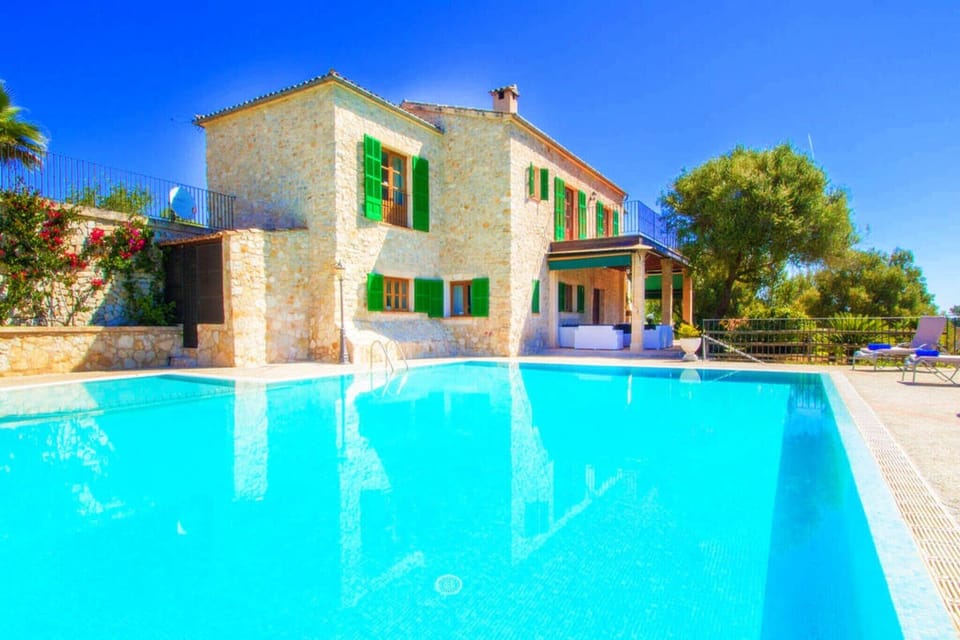 Holiday Home Swimming Pool