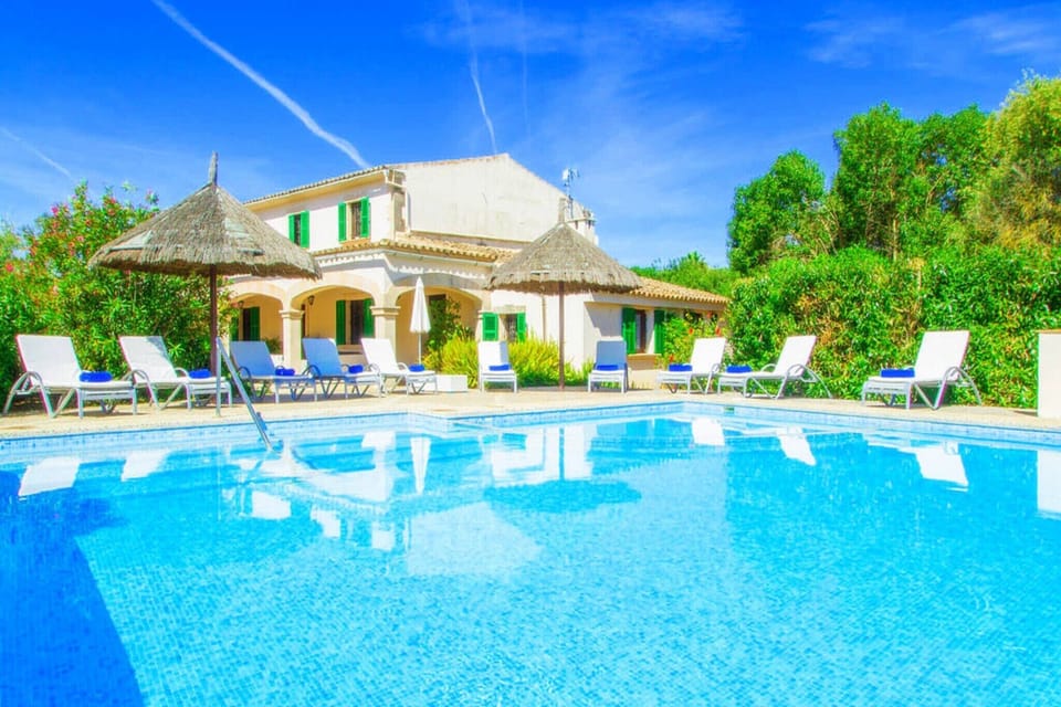 Holiday Home Swimming Pool
