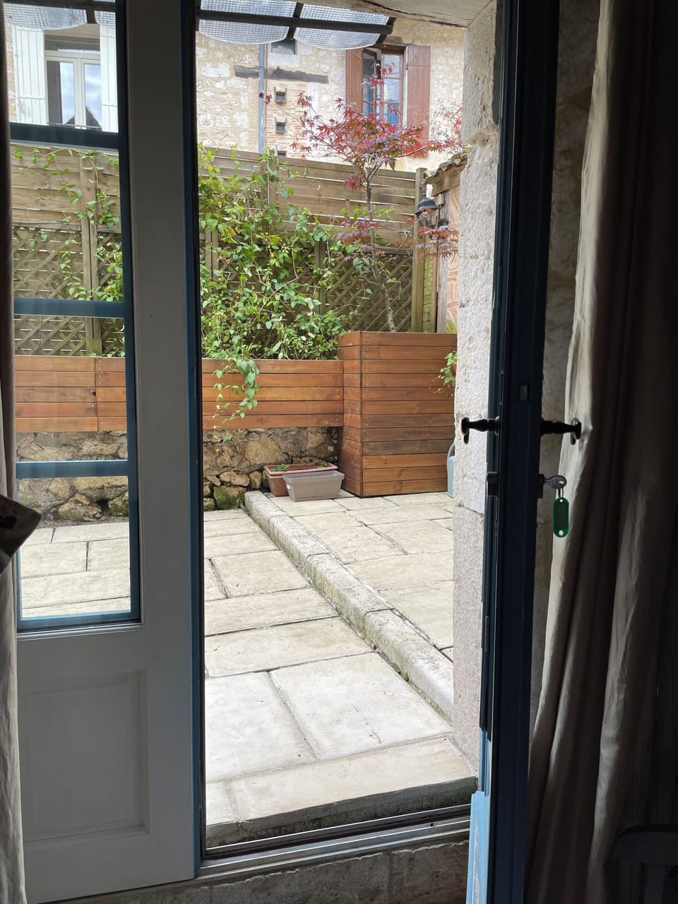 Access to the terrasse from 1rst room