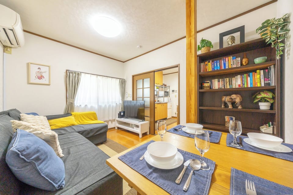 Enjoy your favourite shows or a good book in this welcoming lounge with easy access