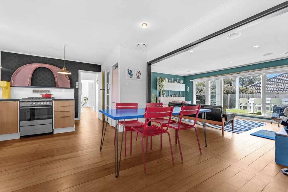 Open plan Kitchen, dining and living area