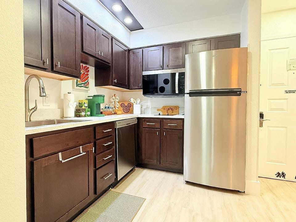 Enjoy the convenience of a fully equipped kitchen, perfect for home-cooked meals during your stay.
