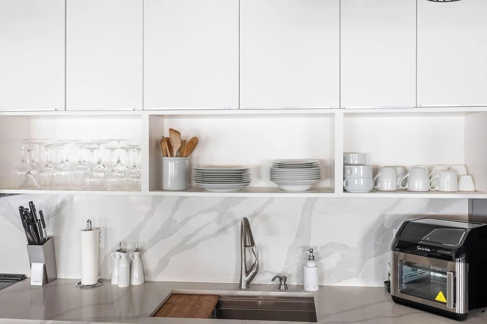Fully Stocked Kitchen