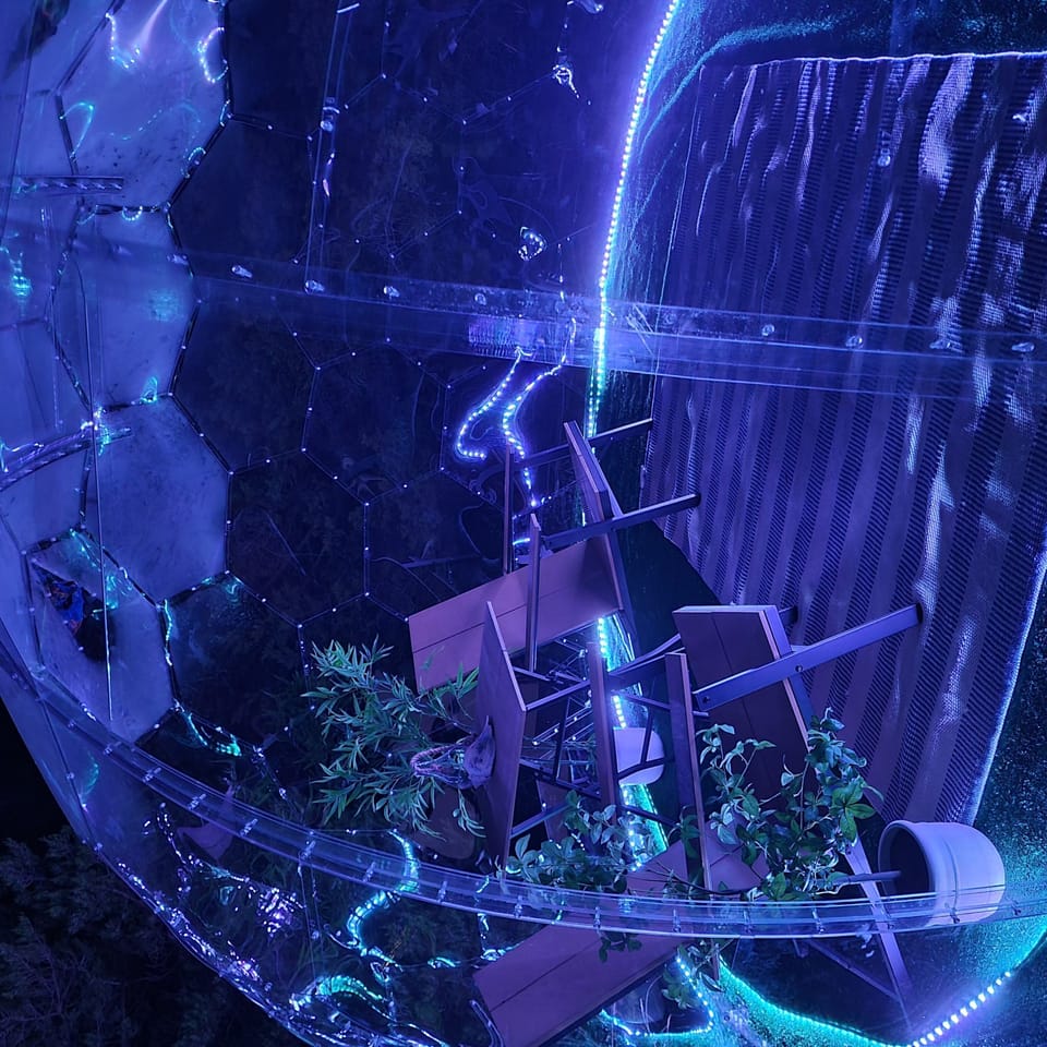 Outdoors, Indoors, Desk, Furniture, Table