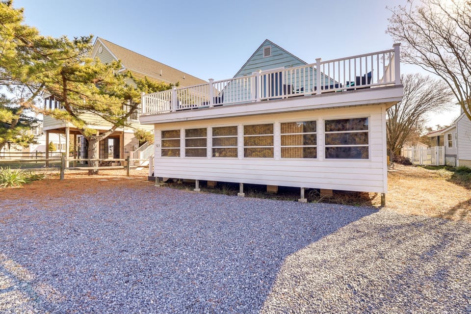 Road, Gravel, House, Outdoors, Garage