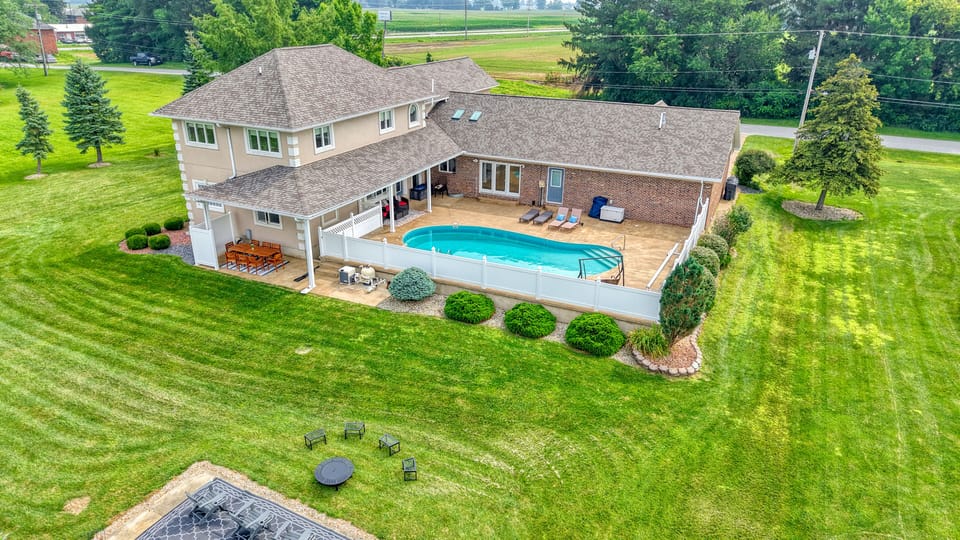 Pool, outside dining, firepit. Plenty of space for backyard games