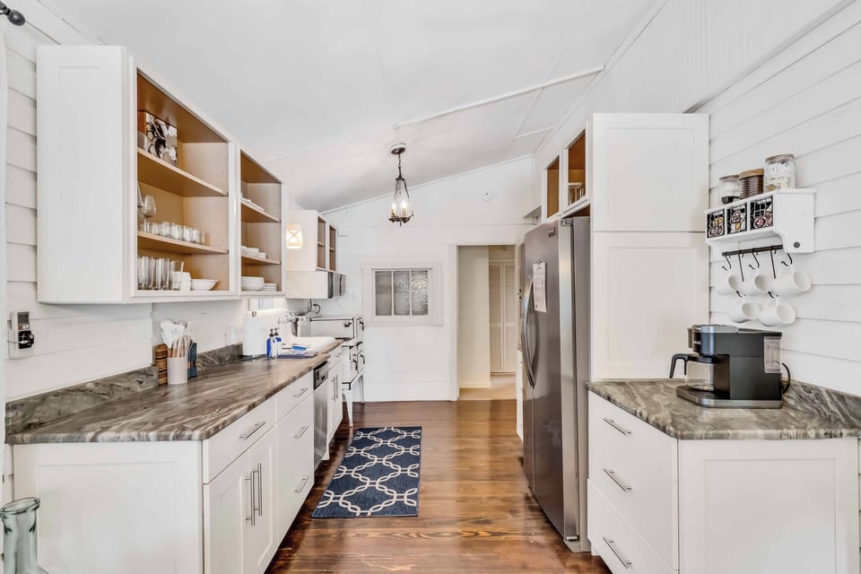 A full-size kitchen featuring all you need for your stay!