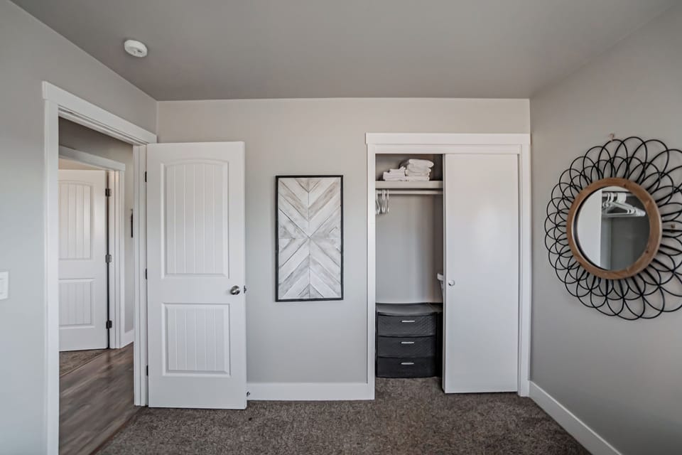 Twin Bedroom #3 - Closet