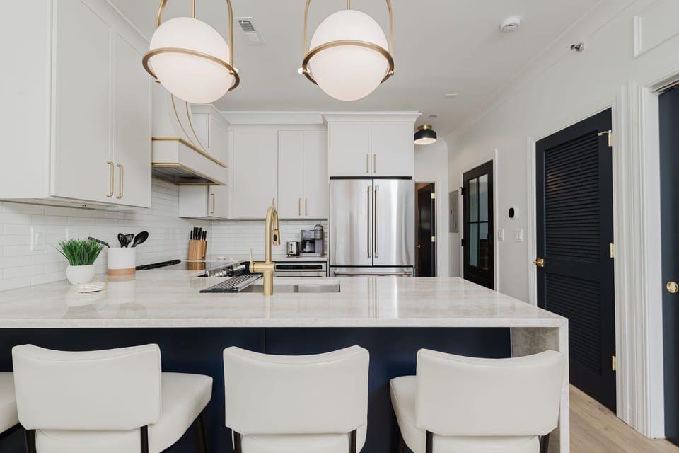 4 dining stools 