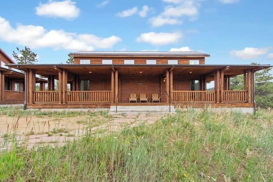 Cheyenne shared porch