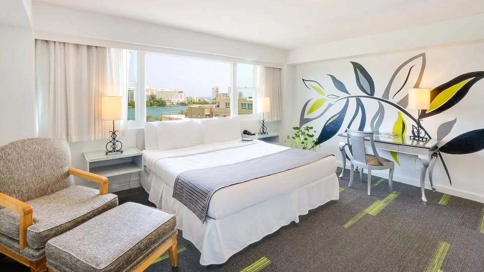Unit with 1 King size bed