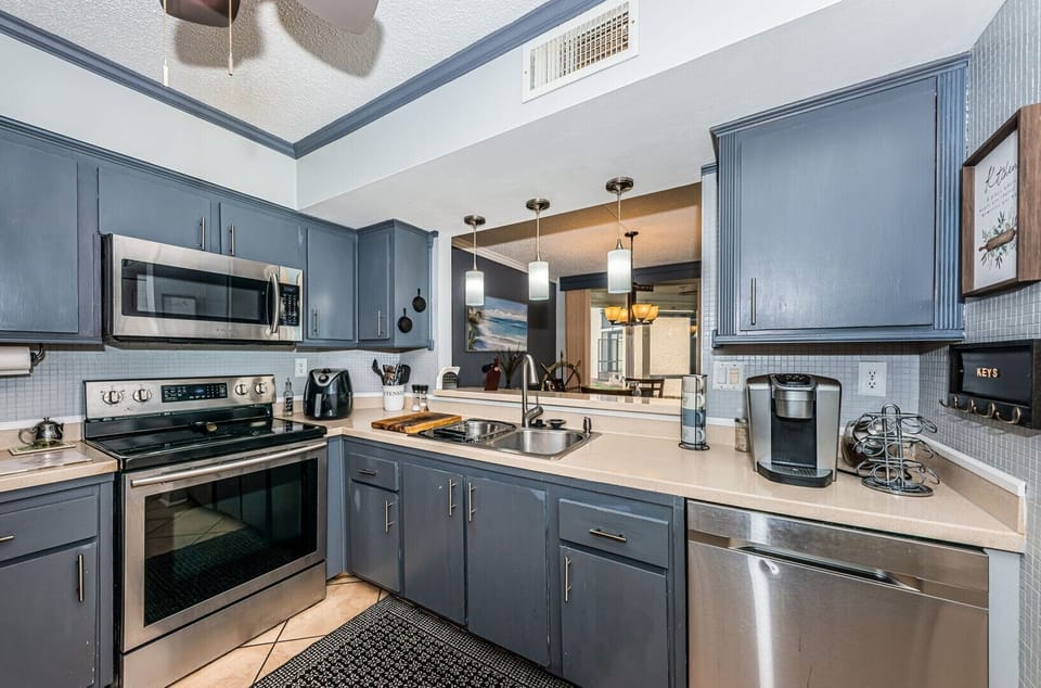 20-web-or-mls-Kitchen 3