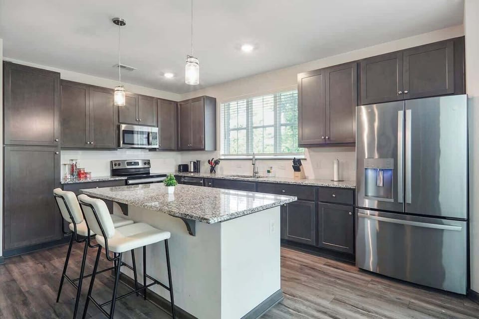 Whether you’re experimenting with new recipes or whipping up a quick dinner, this kitchen inspires creativity and convenience.
