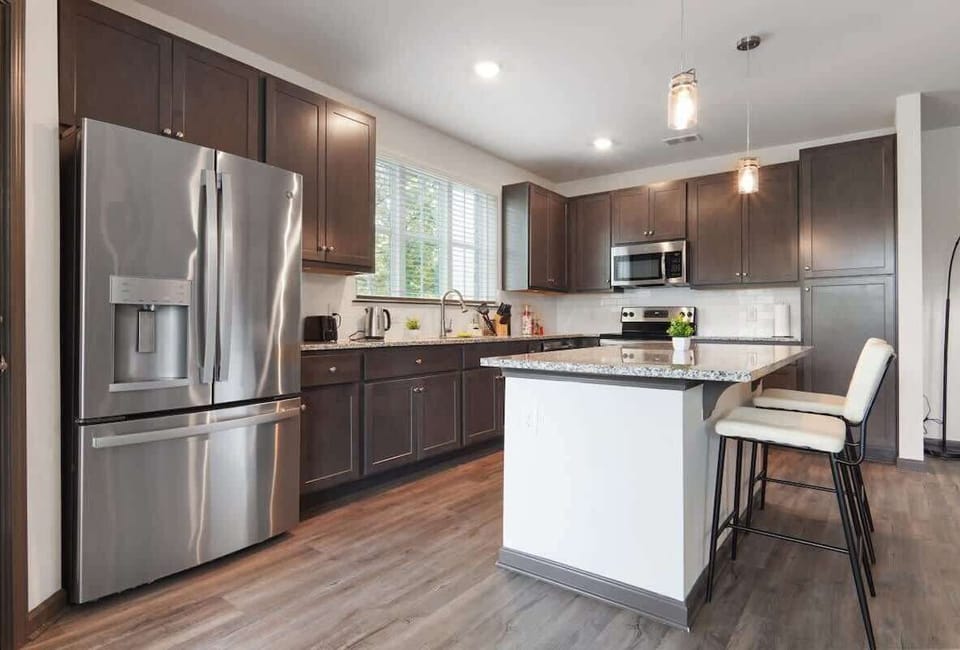 Embark on culinary adventures in our modern, fully equipped kitchen—the heart of your stay. Aesthetic and functional, it's a canvas for creating delicious meals and unforgettable moments.