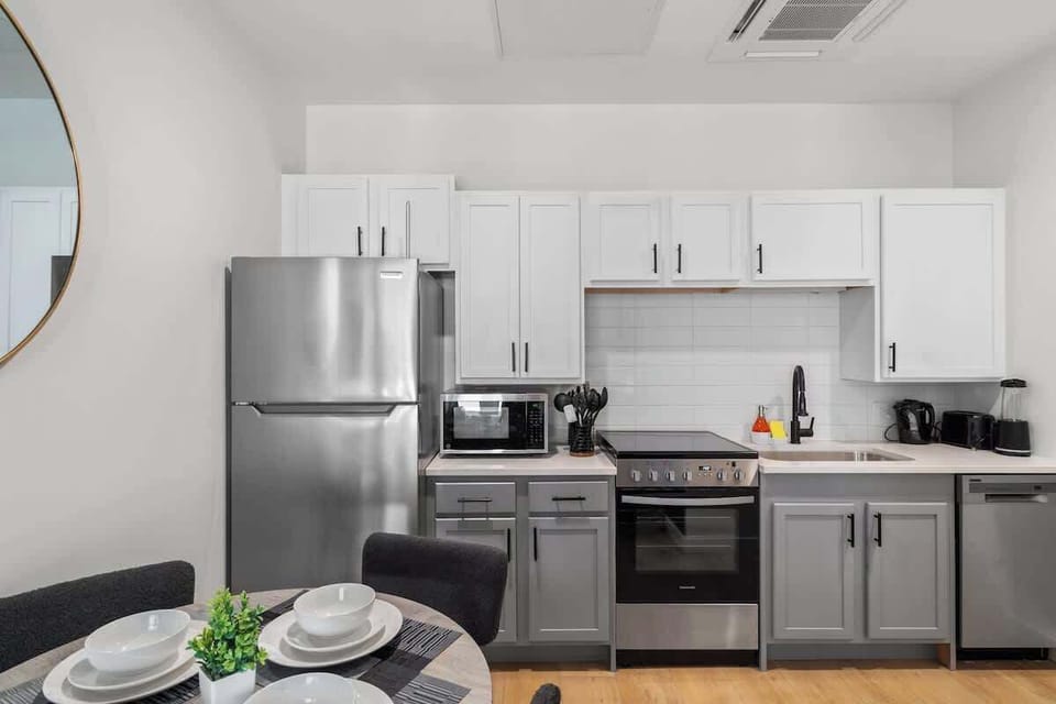 Embark on culinary adventures in our modern, fully equipped kitchen—the heart of your stay. Aesthetic and functional, it's a canvas for creating delicious meals and unforgettable moments.