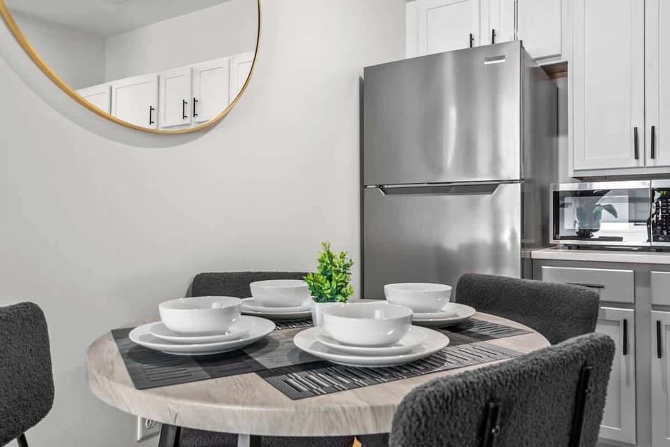 Gather around our inviting dining table, where each meal transforms into a cherished moment. Immerse yourself in the warmth of shared experiences and delightful flavors. ️✨