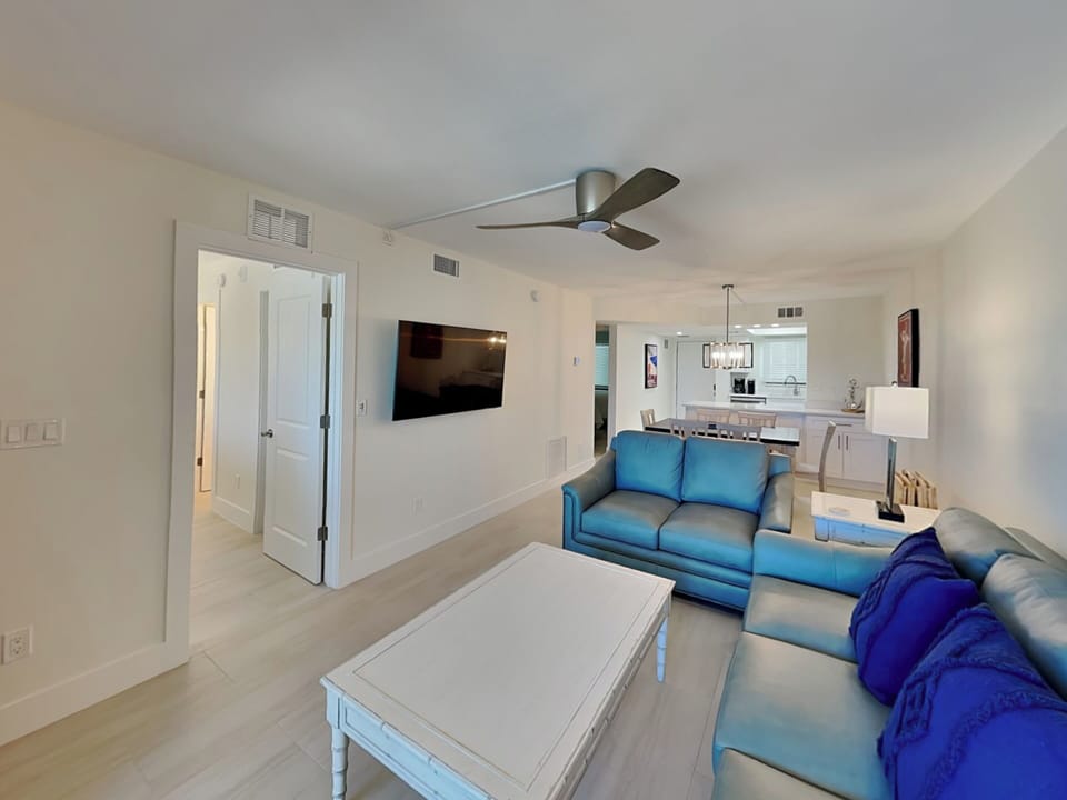 Living Room - Smart TV