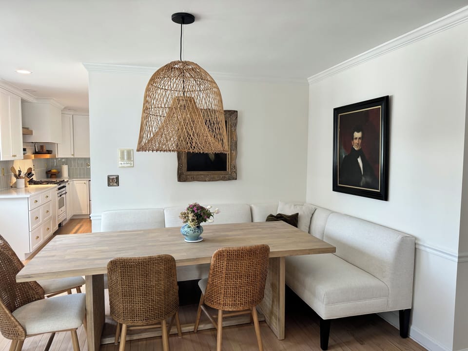Dining with banquette and seating for 6-8