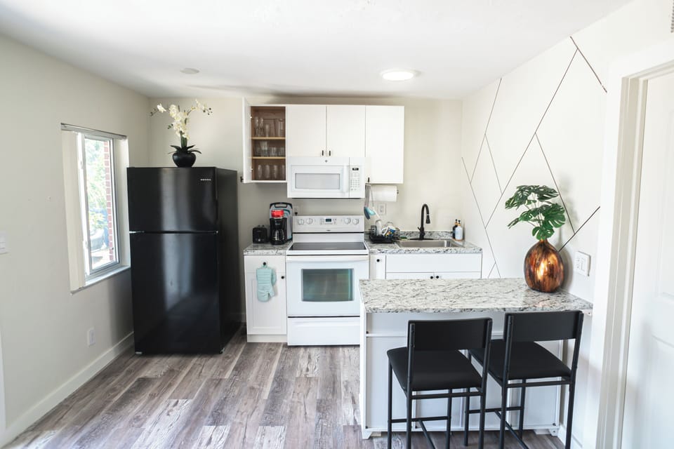 Kitchen and Dining 2