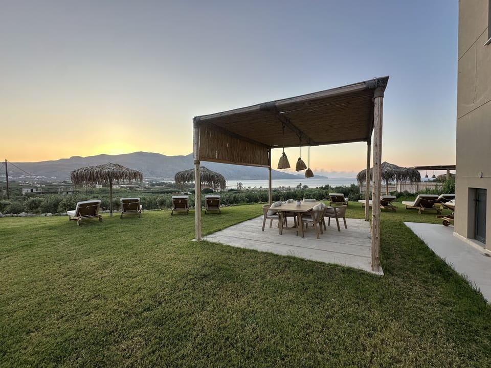 Second pergola with view