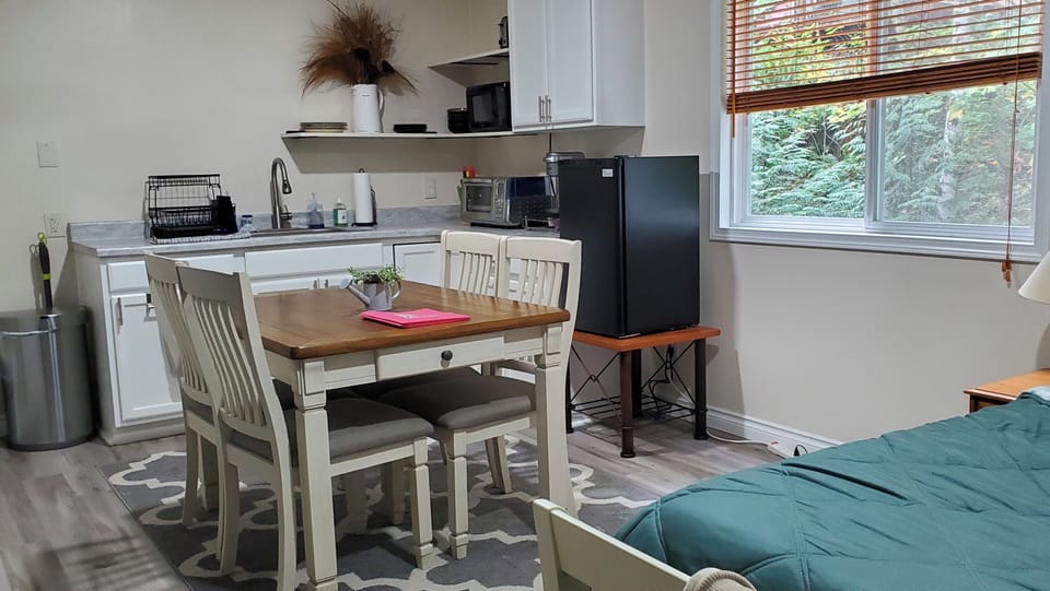kitchenette