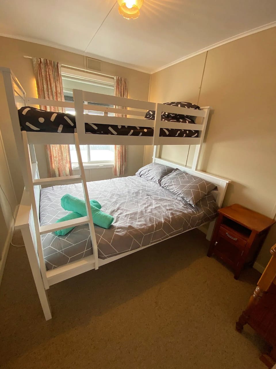 Child-Friendly Setup
Bunk beds, bath tub, and yard space create a comfortable environment for children to enjoy safely.