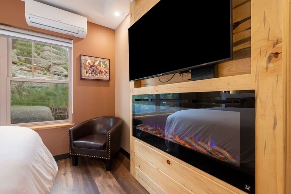 All the Lodge rooms have AC